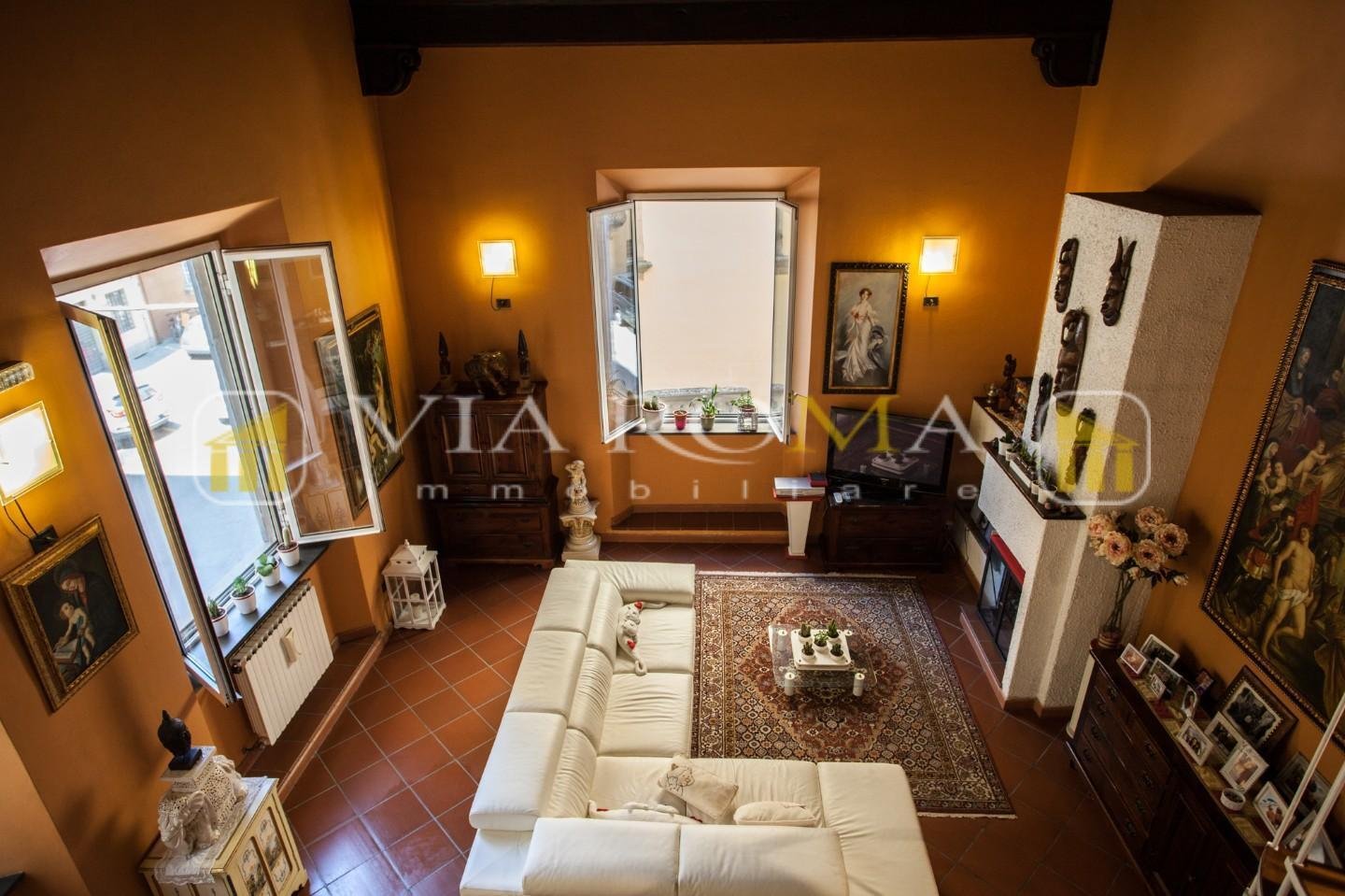 3 bedrooms Apartment in Lucca, Italy No. 11974