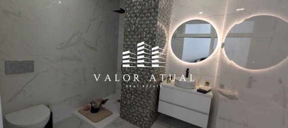 2 bedrooms Apartment in Lisbon, Portugal No. 186407 3