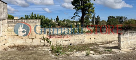 Дом с 9 комнатами в Каровиньо, Италия № 15321 20