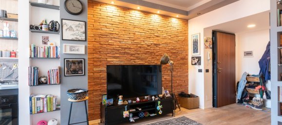 2 rooms Apartment in Milan, Italy No. 338174 4