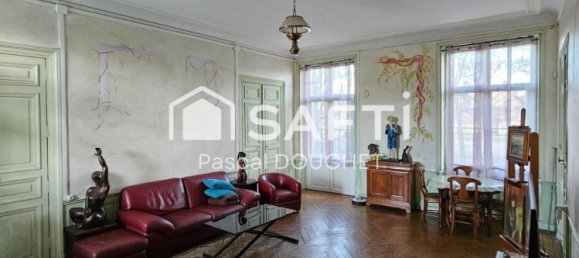 Casa de 8 dormitorios en Chateau-Thierry, France No. 82472 3