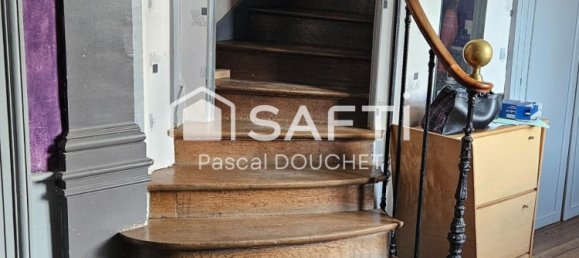 Casa de 8 dormitorios en Chateau-Thierry, France No. 82472 8