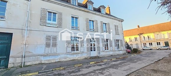 Casa de 8 dormitorios en Chateau-Thierry, France No. 82472 2