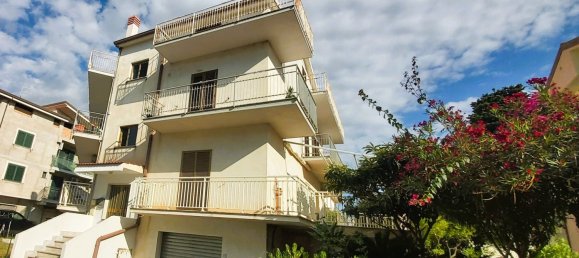 3 Schlafzimmer Wohnung in Amantea, Italy, Nr. 273051 17