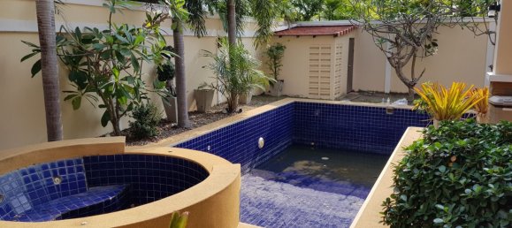 5 bedrooms Villa in Pattaya, Thailand No. 20050 21