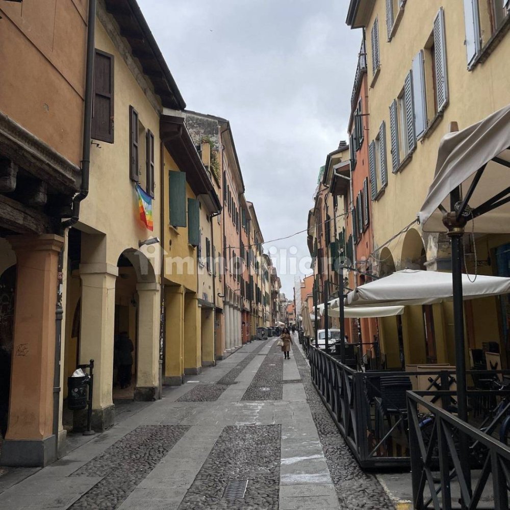 14m² Garage in Bologna, Italy No. 388744