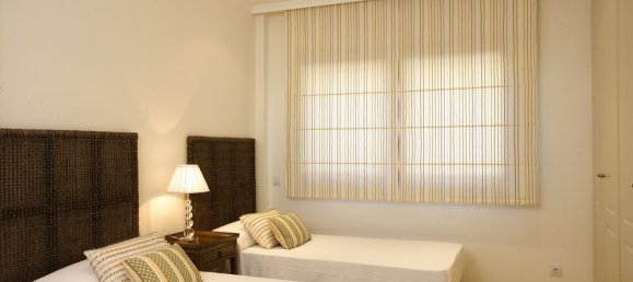 3 bedrooms Penthouse in Marbella, Spain No. 568 24