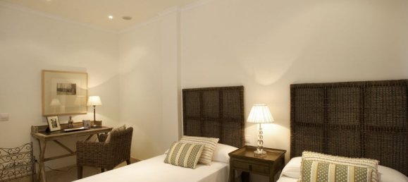 3 bedrooms Penthouse in Marbella, Spain No. 568 25