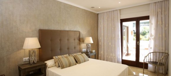 3 bedrooms Penthouse in Marbella, Spain No. 568 28