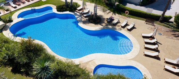 3 bedrooms Penthouse in Marbella, Spain No. 568 10