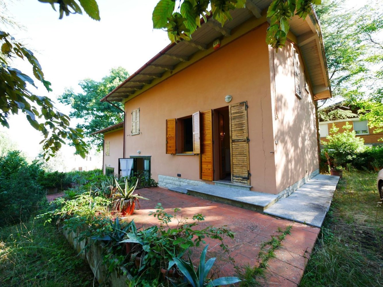 8 bedrooms Villa in Serramazzoni, Italy No. 353643