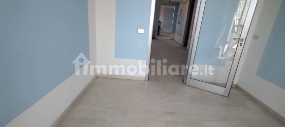 Oficina de 5 habitaciónes en Modena, Italy No. 79278 11