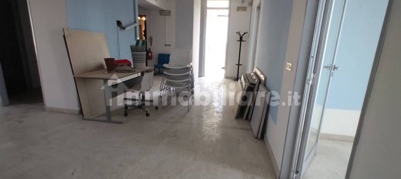 Oficina de 5 habitaciónes en Modena, Italy No. 79278 15
