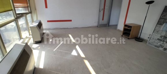 Oficina de 5 habitaciónes en Modena, Italy No. 79278 26