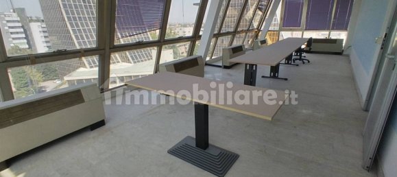 Oficina de 5 habitaciónes en Modena, Italy No. 79278 13