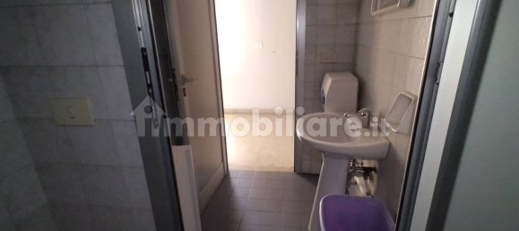 Oficina de 5 habitaciónes en Modena, Italy No. 79278 19