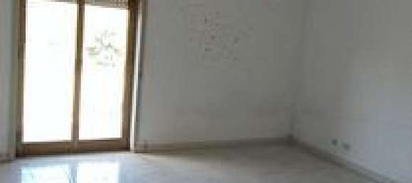 3 rooms Apartment in Fiumefreddo di Sicilia, Italy No. 266972 2