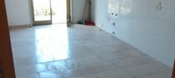 3 rooms Apartment in Fiumefreddo di Sicilia, Italy No. 266972 3