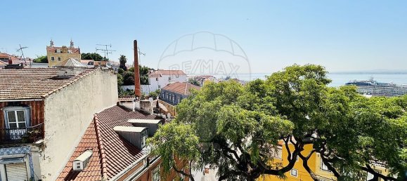 1 bedroom Apartment in Lisbon, Portugal No. 12870 11
