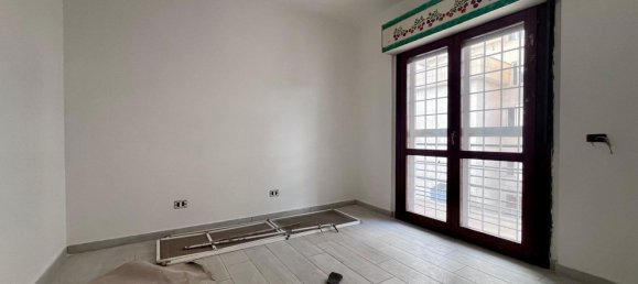 Квартира с 3 комнатами в Помеция, Италия № 46324 12