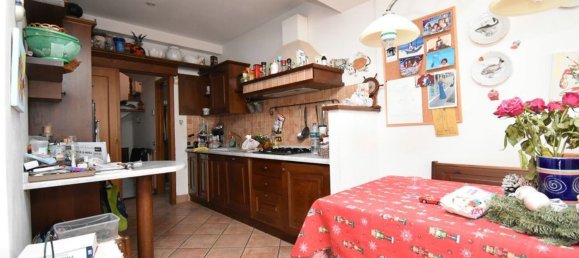 5 rooms House in Forte dei Marmi, Italy No. 194172 9