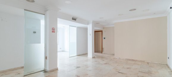 Apartamento de 6 dormitorios en Armilla, Spain No. 166416 12