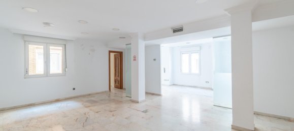 Apartamento de 6 dormitorios en Armilla, Spain No. 166416 13