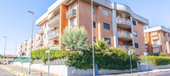 1 bedroom Penthouse in Rome, Italy No. 332865 4