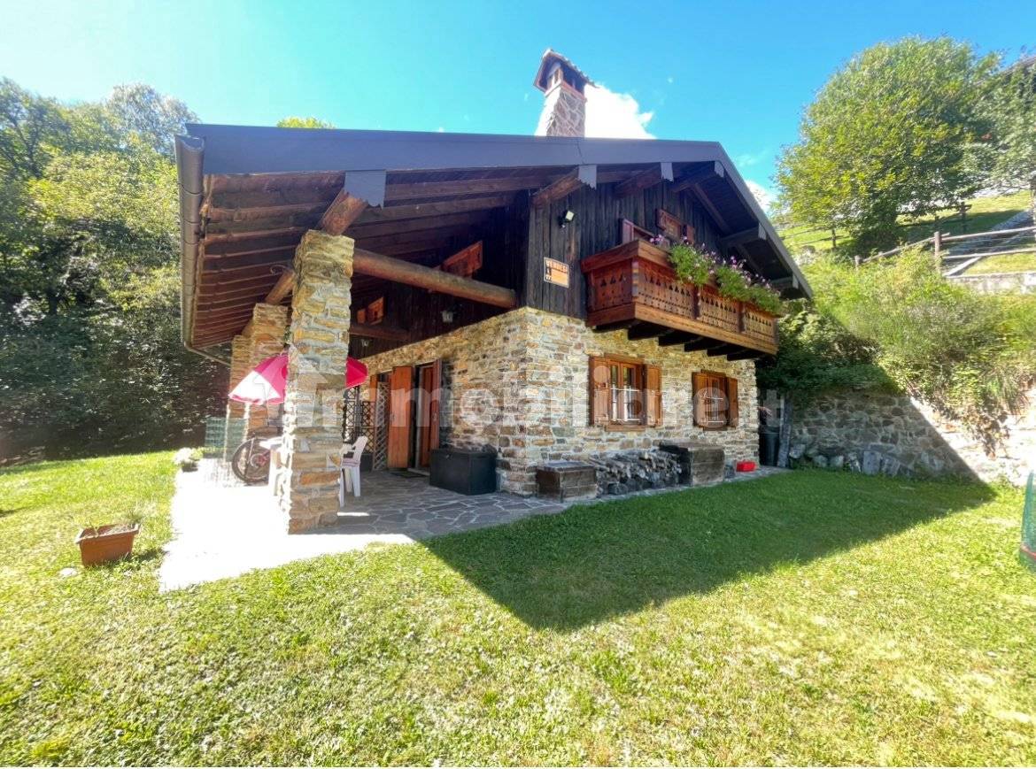 2 غرف نوم منزل في Gravedona ed Uniti, Italy رقم 344040