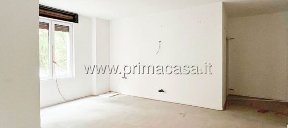 4 bedrooms Apartment in Vicenza, Italy No. 326697 10