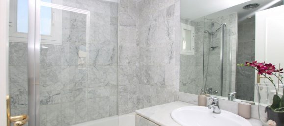 Ático de 3 dormitorios en Marbella, Spain No. 147375 17