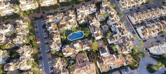 Ático de 3 dormitorios en Marbella, Spain No. 147375 3