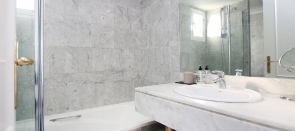 Ático de 3 dormitorios en Marbella, Spain No. 147375 13