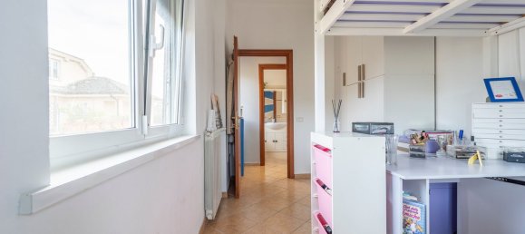 Квартира с 3 комнатами в Рим, Италия № 24585 28