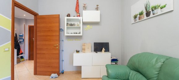 Квартира с 3 комнатами в Рим, Италия № 24585 39