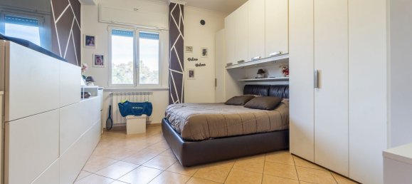 Квартира с 3 комнатами в Рим, Италия № 24585 19