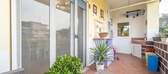 Квартира с 3 комнатами в Рим, Италия № 24585 16