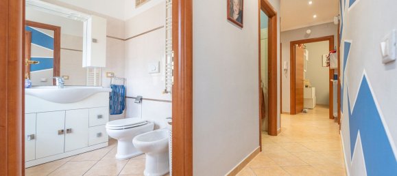 Квартира с 3 комнатами в Рим, Италия № 24585 34