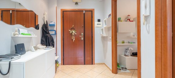 Квартира с 3 комнатами в Рим, Италия № 24585 4