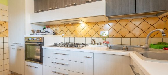 Квартира с 3 комнатами в Рим, Италия № 24585 37