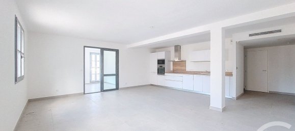 3 Schlafzimmer Wohnung in Bonifacio, France, Nr. 94793 2