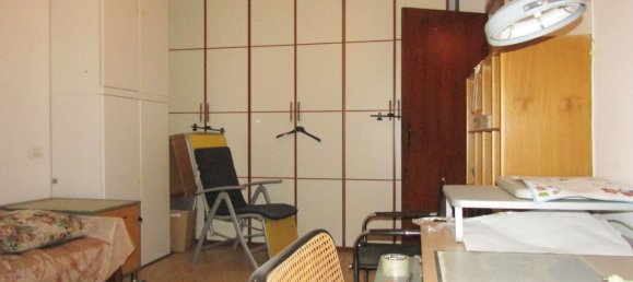 4 rooms Apartment in Carrara, Italy No. 27324 28