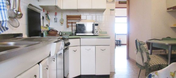 4 rooms Apartment in Carrara, Italy No. 27324 10