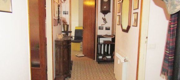 4 rooms Apartment in Carrara, Italy No. 27324 7