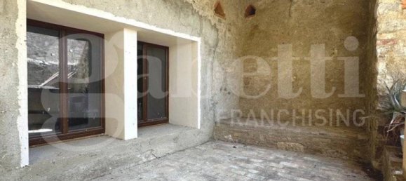 2 bedrooms Apartment in Siena, Italy No. 301010 5
