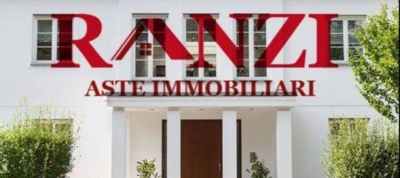 Apartamento de 3 dormitorios en Robecchetto con Induno, Italy No. 282605 16