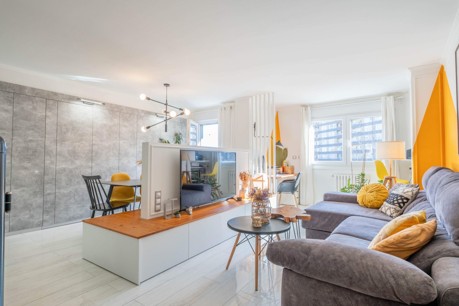 2 bedrooms Apartment in Zaragoza, Spain No. 68092