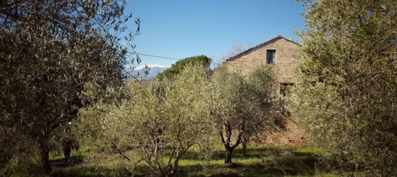5 rooms House in Castorano, Italy No. 176745 10