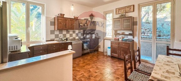 5 rooms Villa in Deiva Marina, Italy No. 265188 13