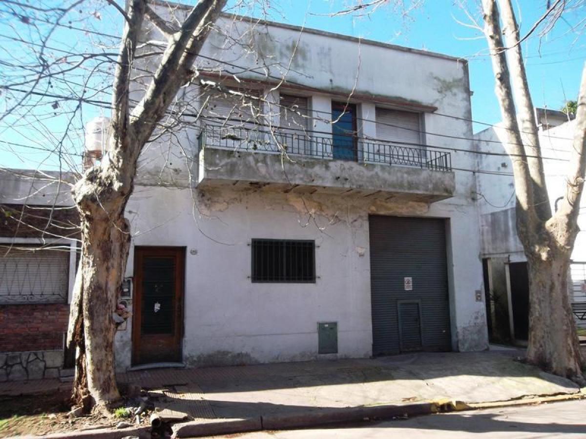  Commercial property in Vicente Lopez, Argentina No. 25978
